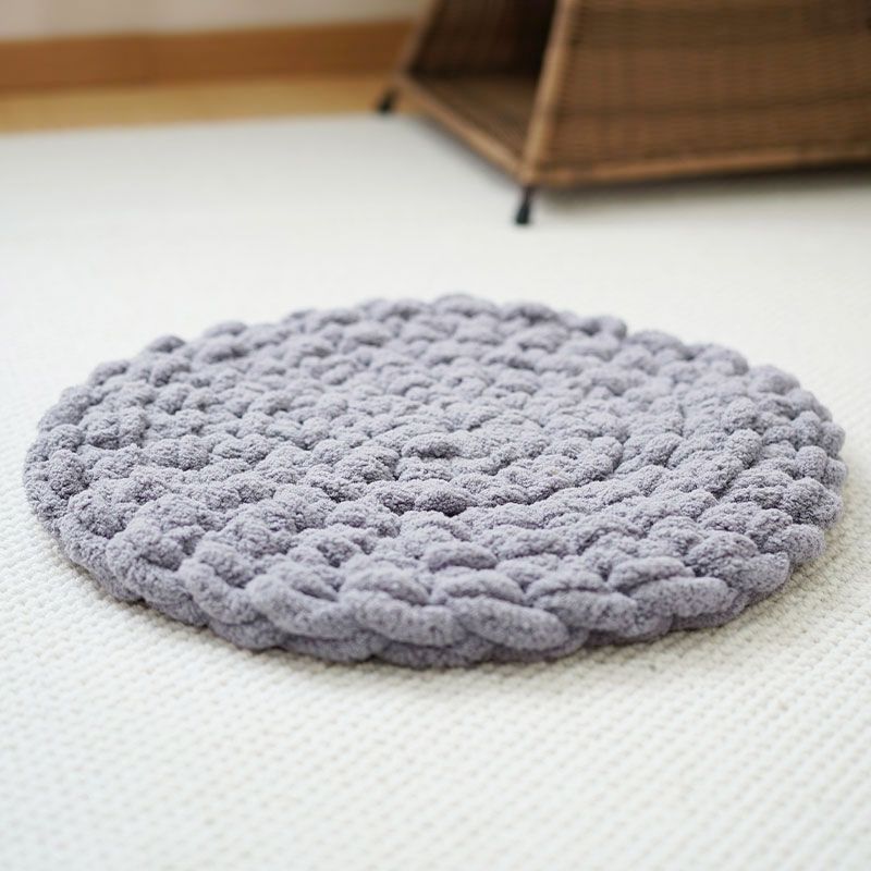 Four-Season Pet Mat - Handwoven Warm Knitted Pet Floor Mat, Dog & Cat Bed Pad, Fleece Carpet