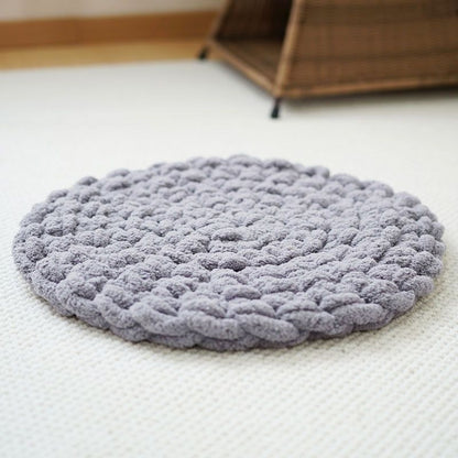 Four-Season Pet Mat - Handwoven Warm Knitted Pet Floor Mat, Dog & Cat Bed Pad, Fleece Carpet